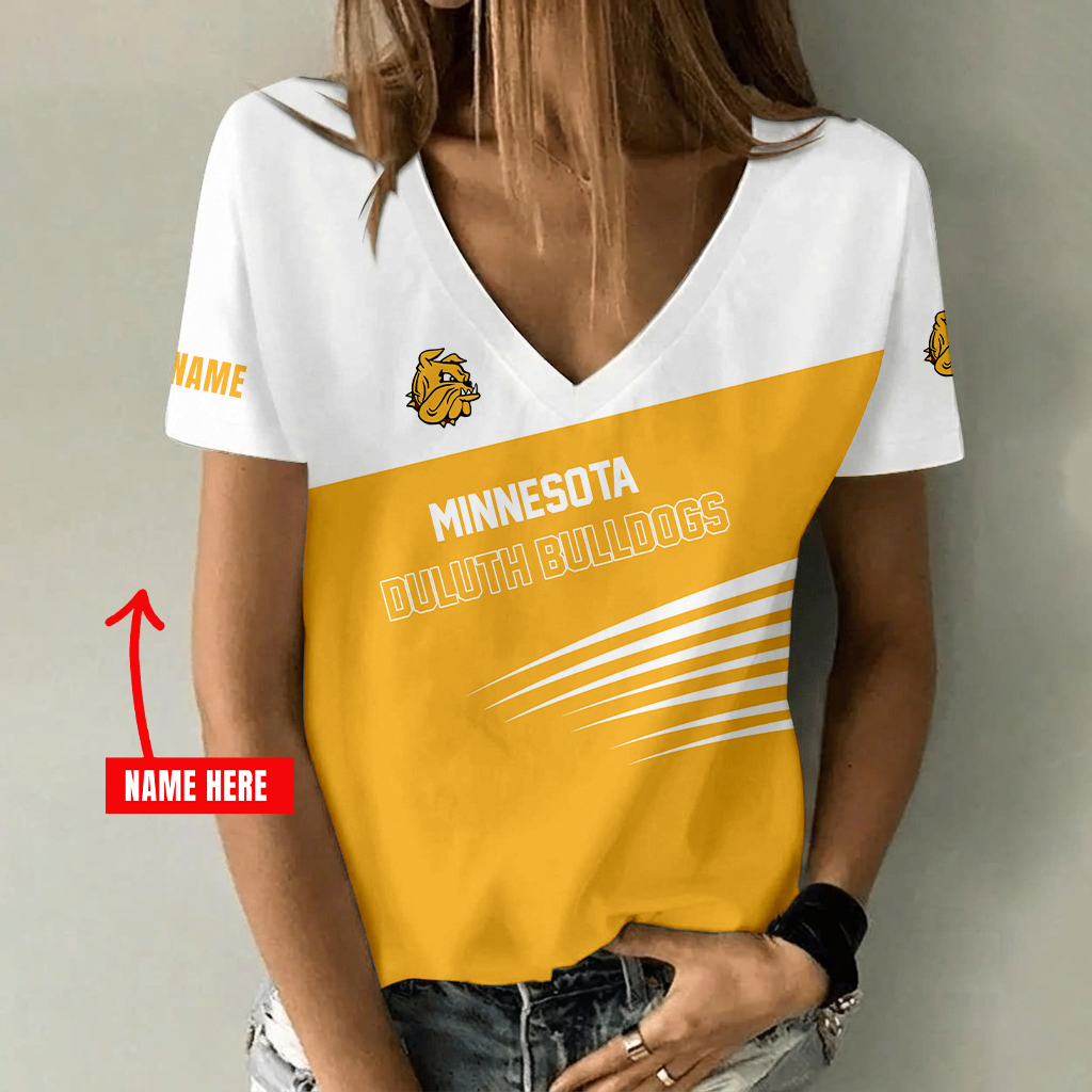 [FAN FAVORITE] NEW CUSTOMIZED NCAA MFF10 MDB MINNESOTA DULUTH BULLDOGS V-NECK FEMALE SHIRT